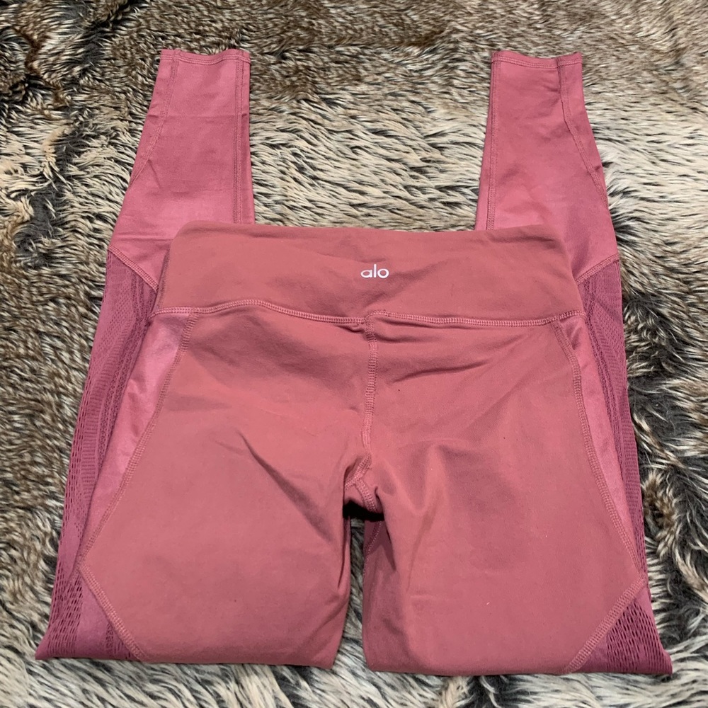 ALO Yoga Vitality Legging in Grenache Glossy Size XS